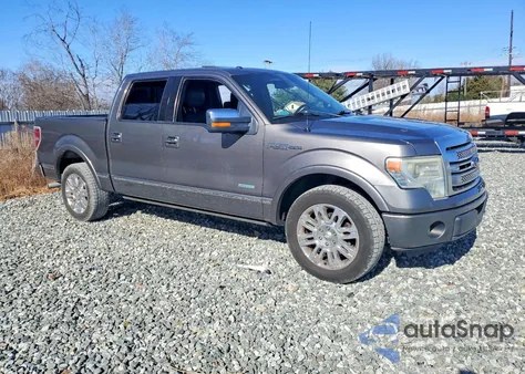 2013 Ford F150 Supercrew z USA, uszkodzony, nr VIN 1FTFW1CT3DFC64823